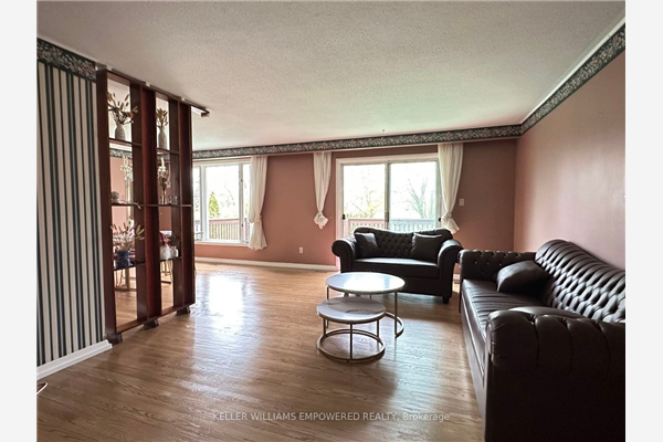 96 Oakmeadow Blvd, Toronto