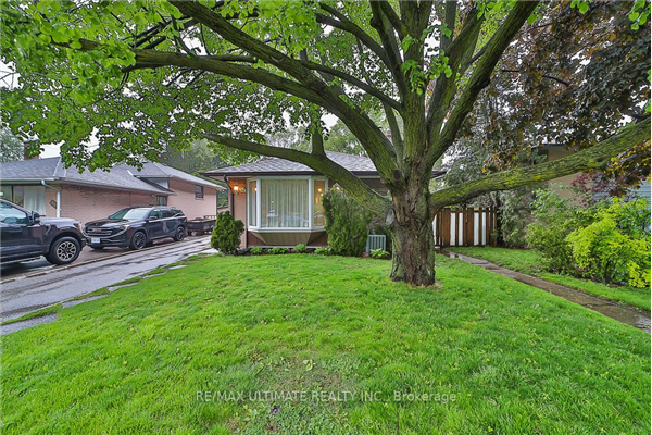 52 Oakridge Dr, Toronto