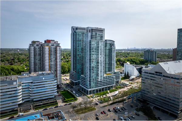 70 Town Centre Crt