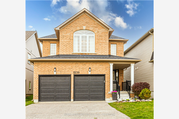 1239 Langley Circ, Oshawa