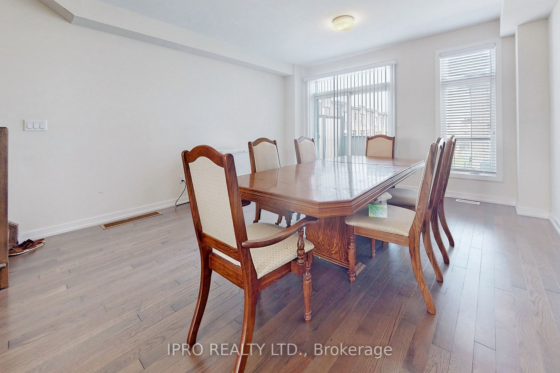 Listing E6029024 - Large Photo # 11