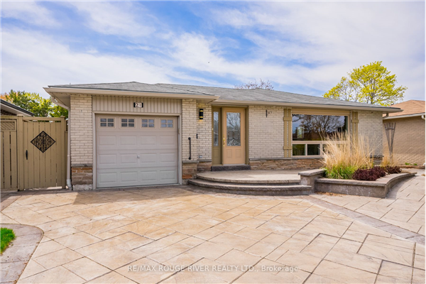 21 Bolland Cres, Ajax