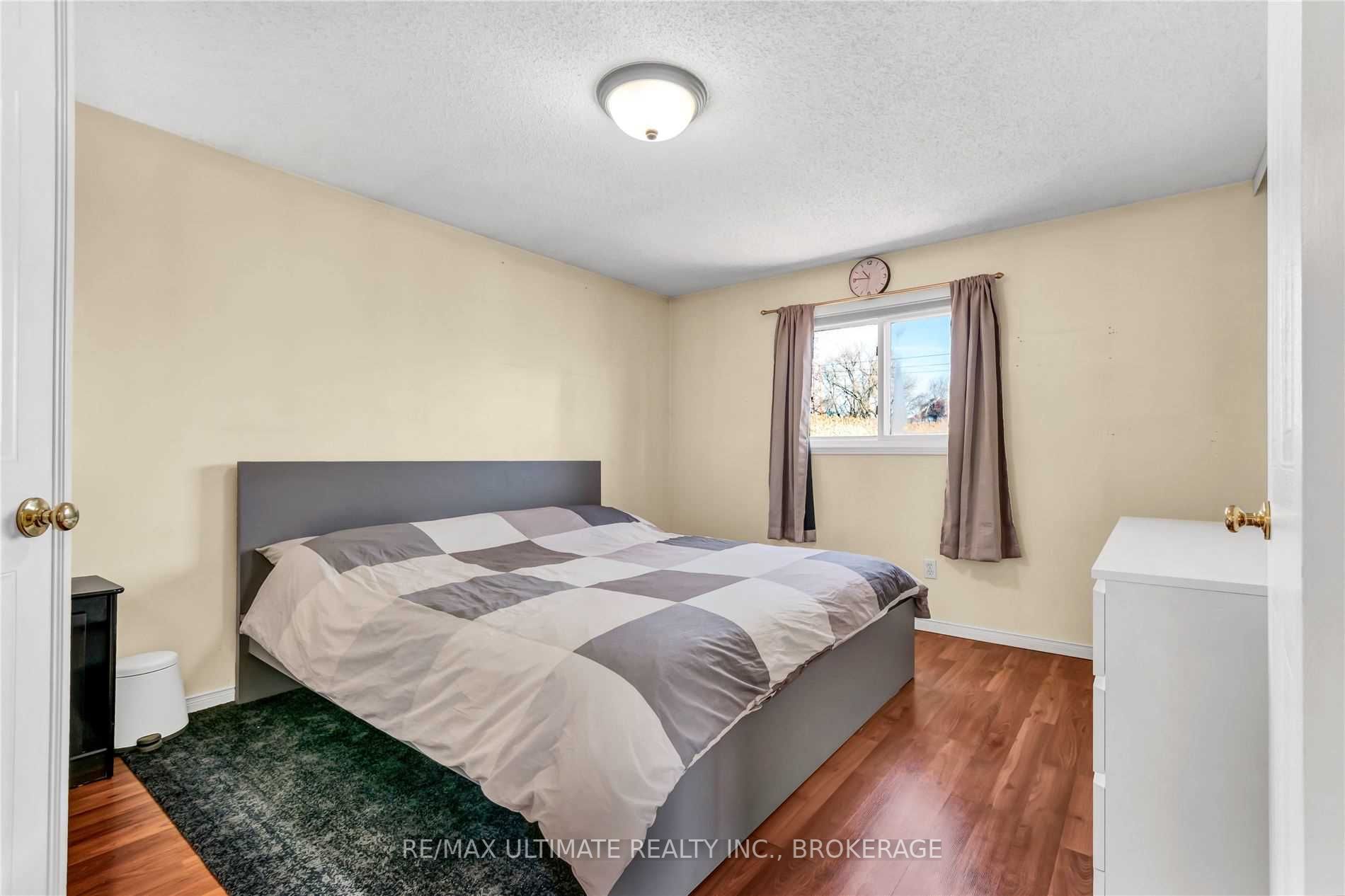 1376 Trowbridge Drive