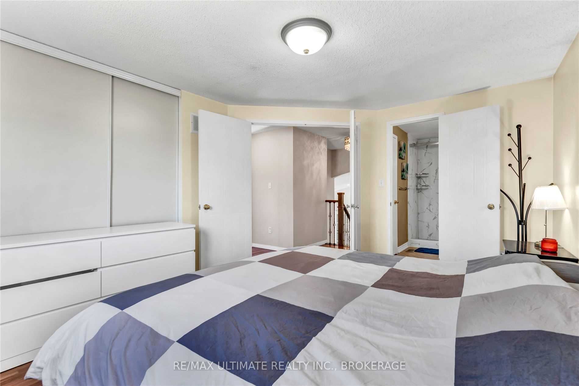 1376 Trowbridge Drive