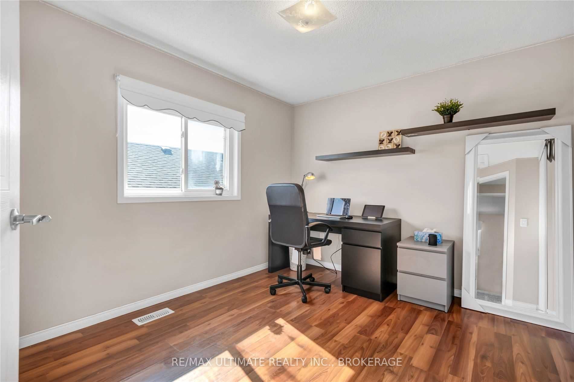 1376 Trowbridge Drive