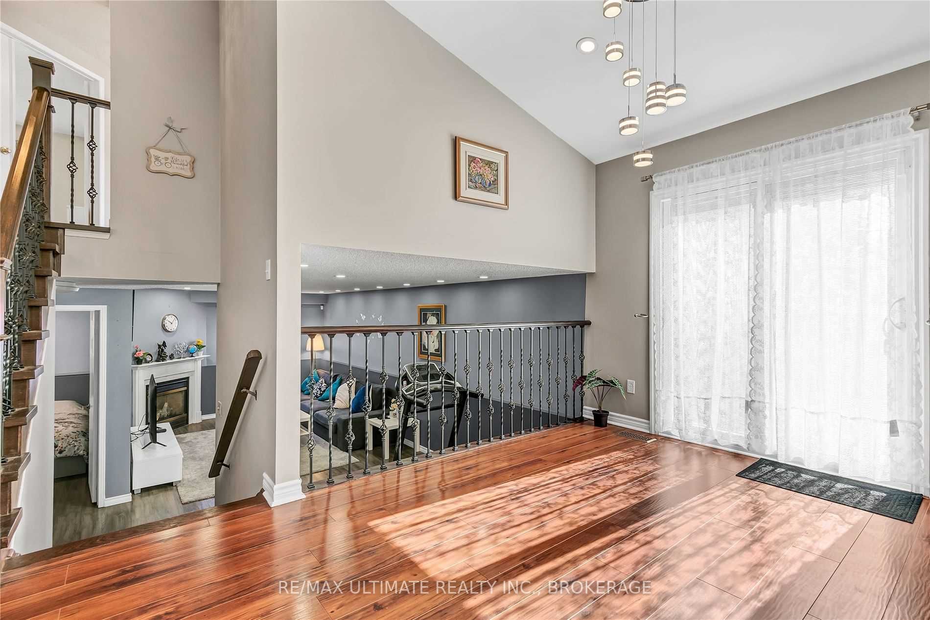 1376 Trowbridge Drive