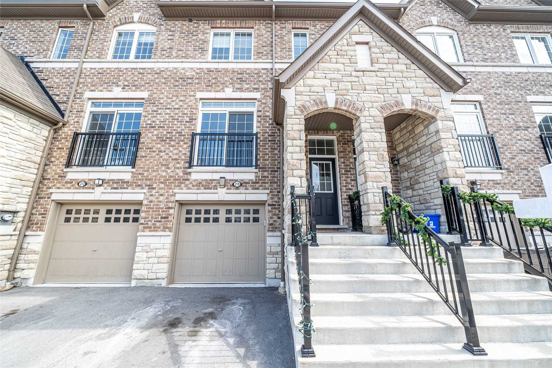 210 London Lane
