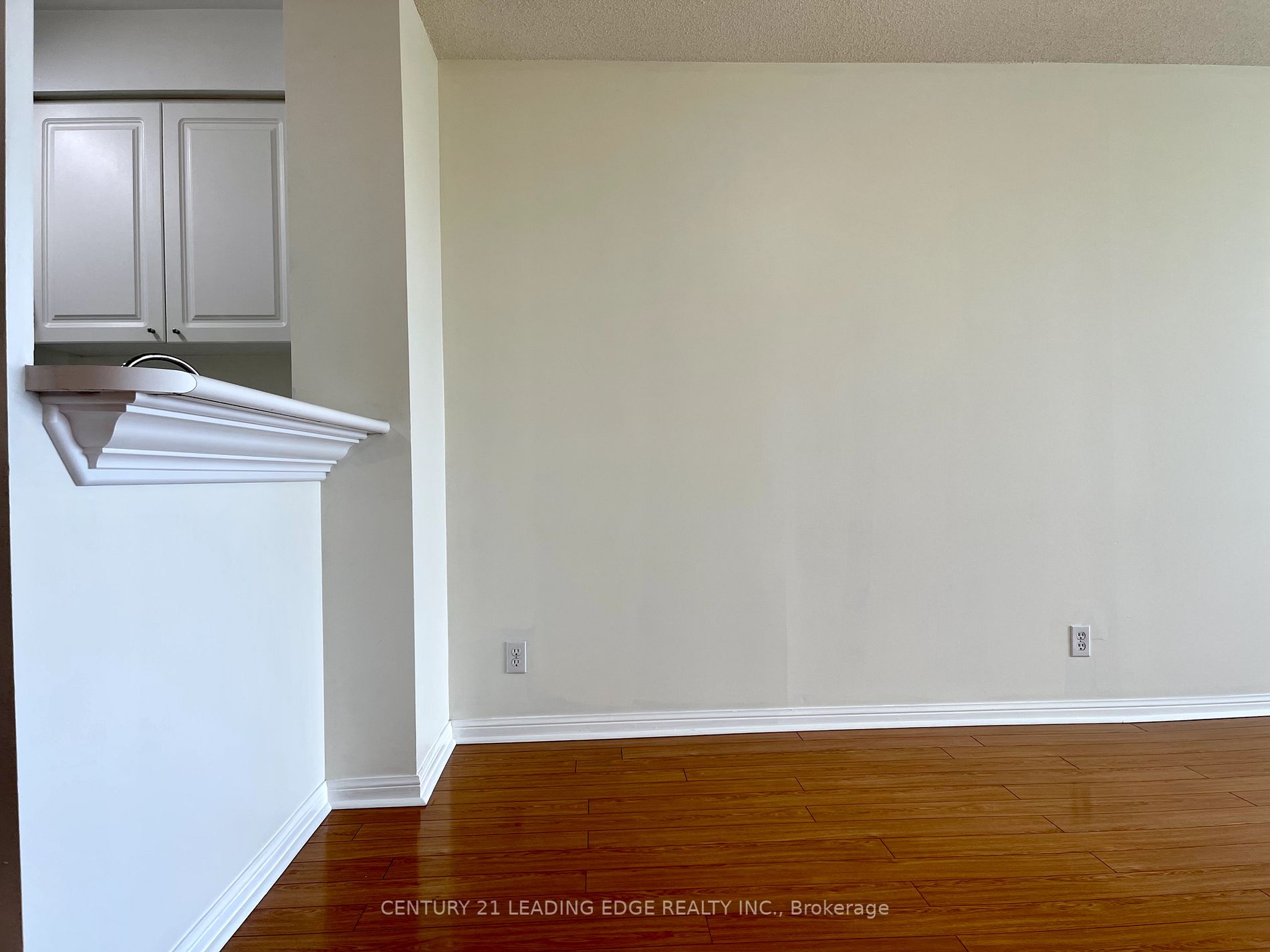11 Lee Centre Dr, #708