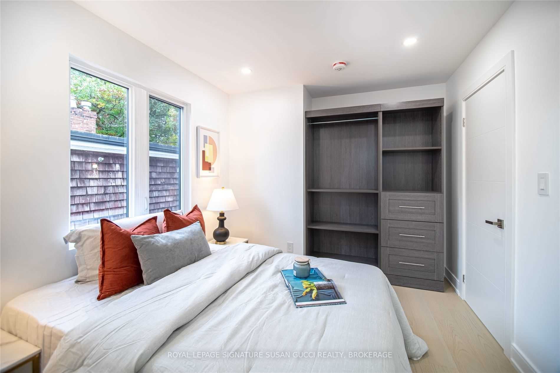 168 Oak Park Ave