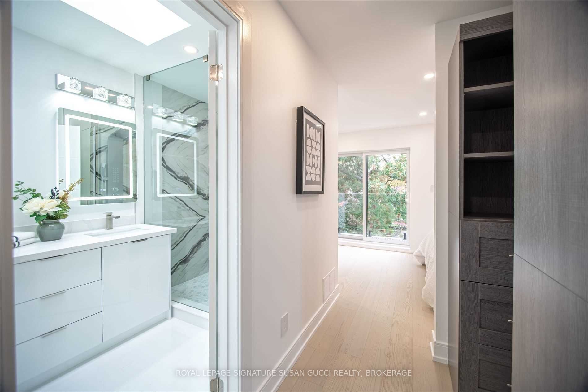 168 Oak Park Ave