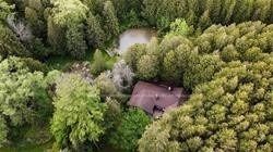 662 Raglan Road W
