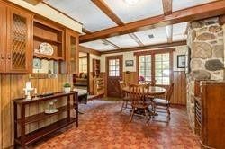 662 Raglan Road W