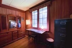 662 Raglan Road W