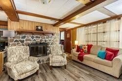 662 Raglan Road W