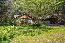 662 Raglan Road W