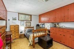 662 Raglan Road W