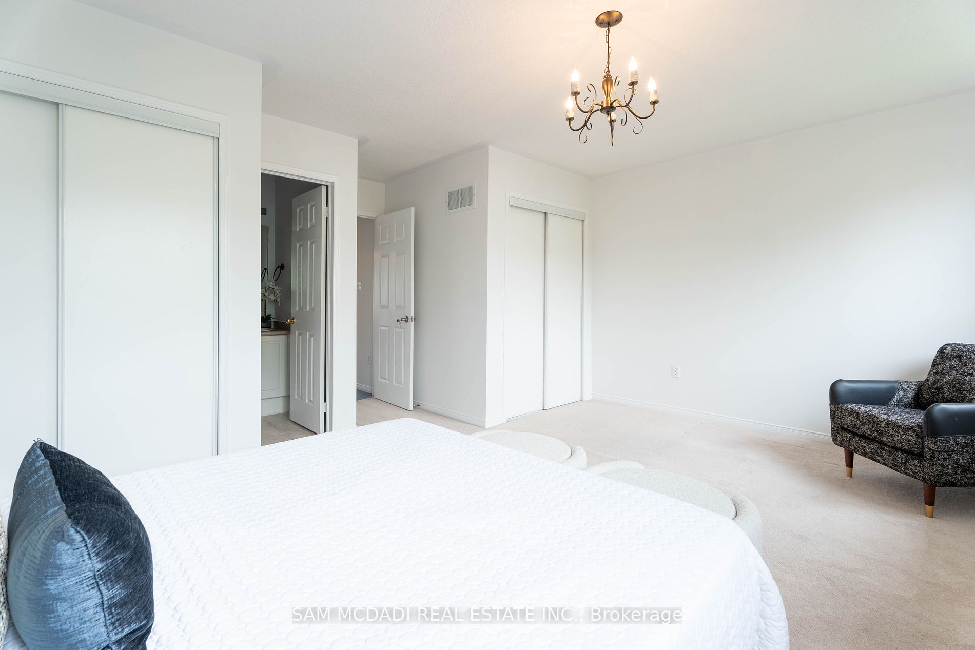 Listing E6032000 - Large Photo # 14