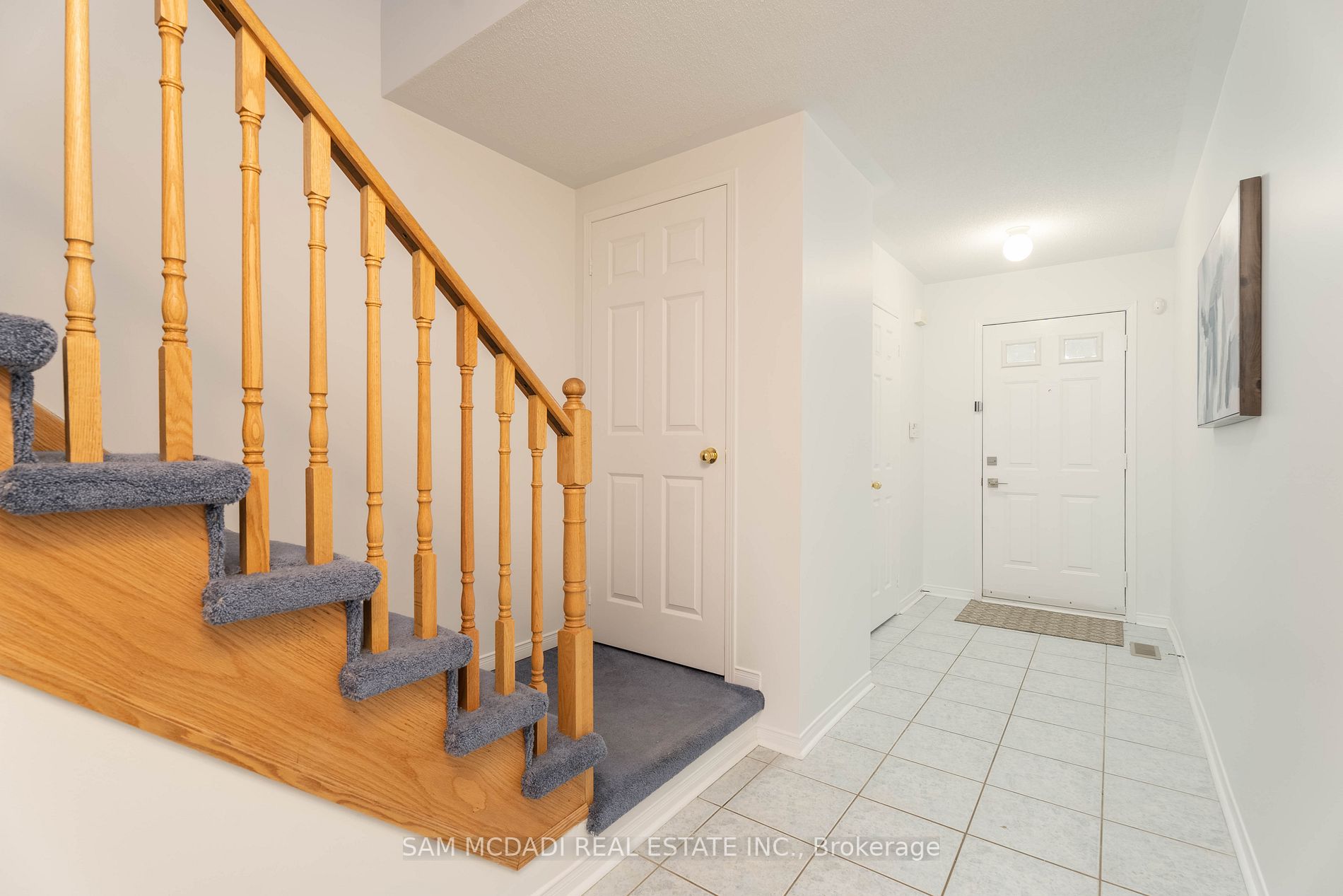 Listing E6032000 - Large Photo # 3