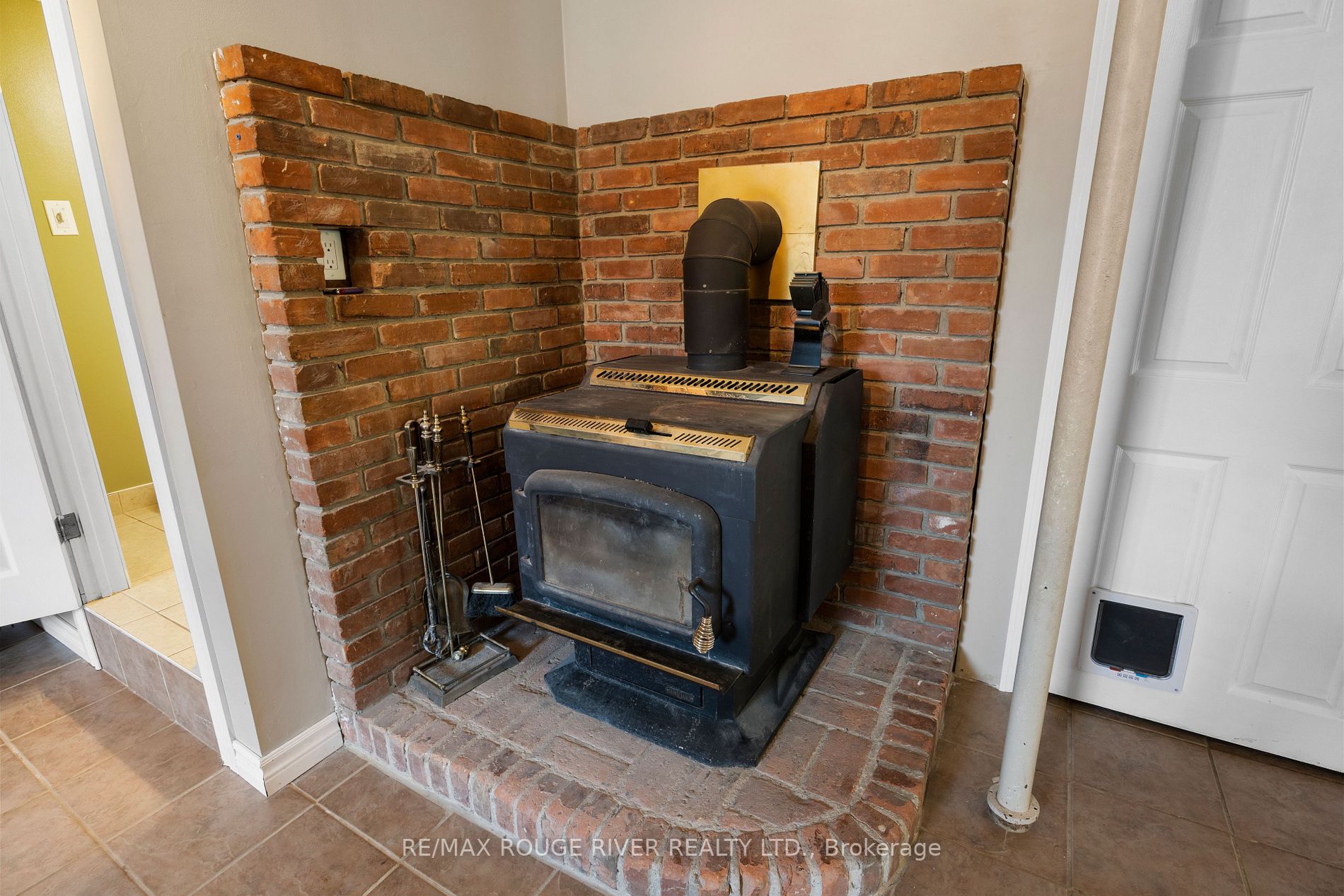Listing E6032092 - Large Photo # 29