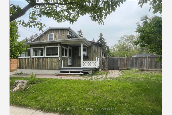 21 Queen St, Whitby