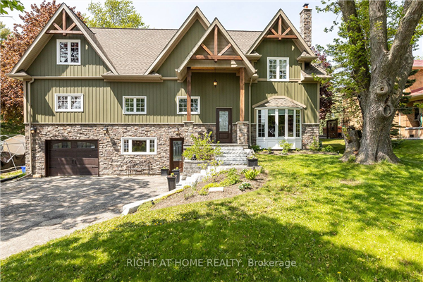 28 Bradley Blvd, Clarington