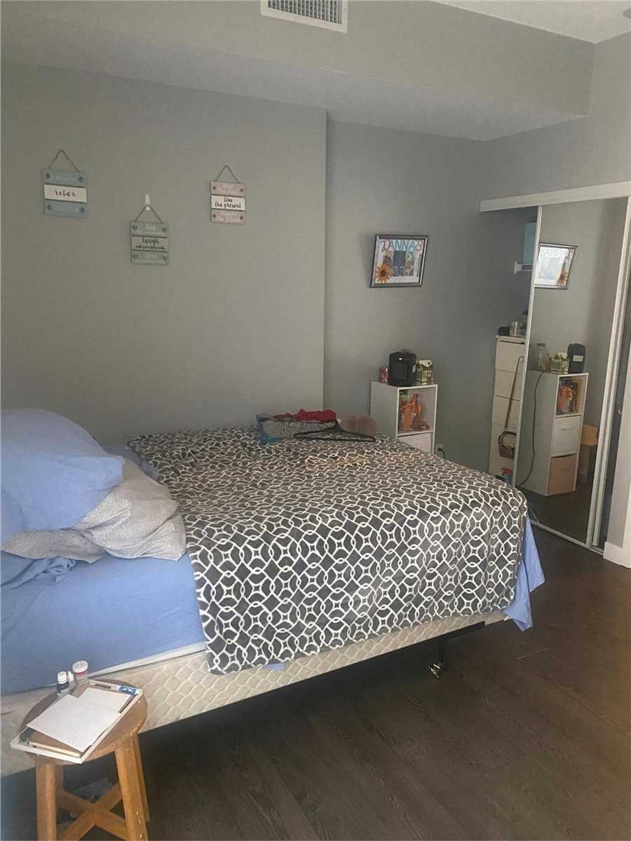 2055 Danforth Ave, #307