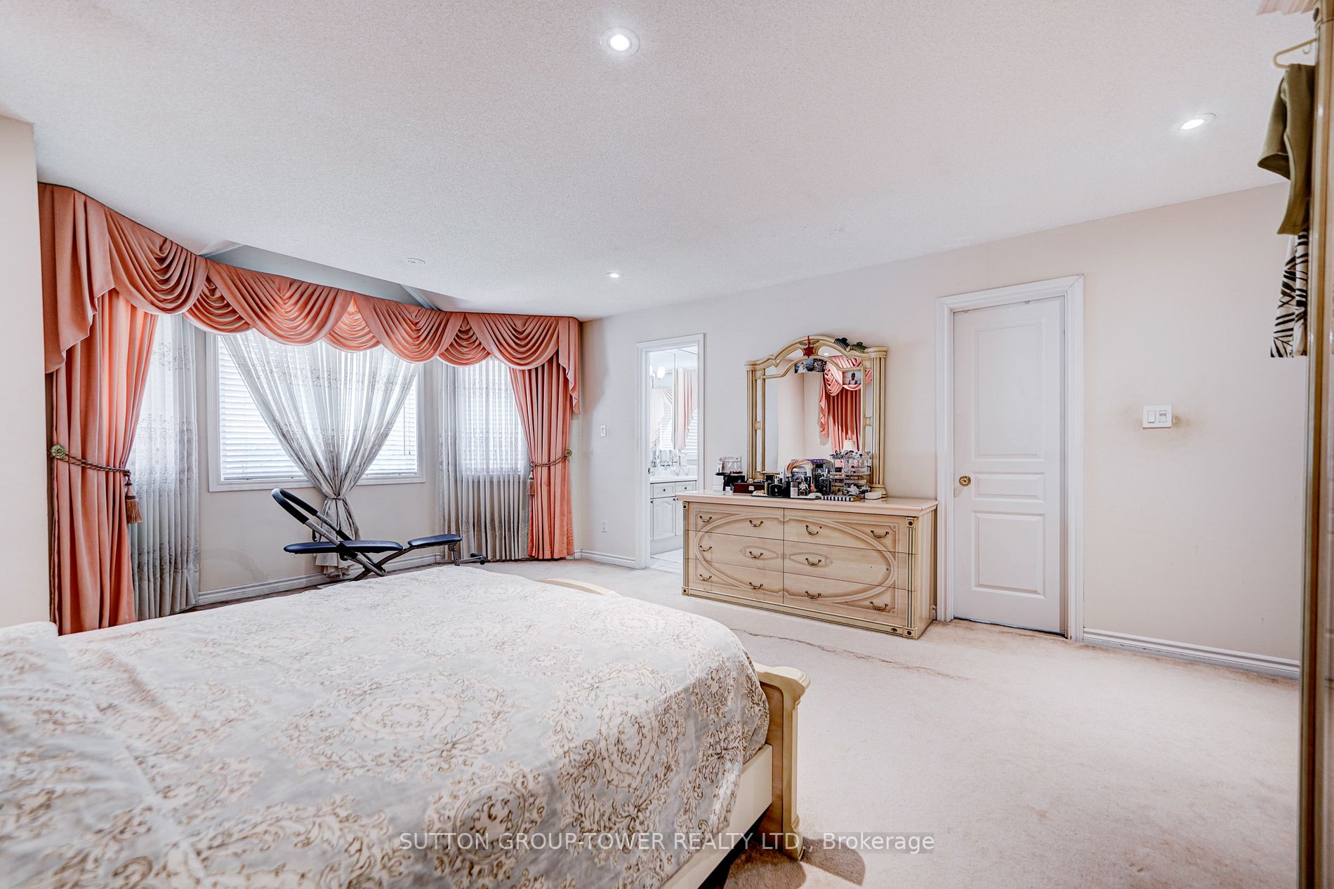 Listing E6032992 - Large Photo # 26
