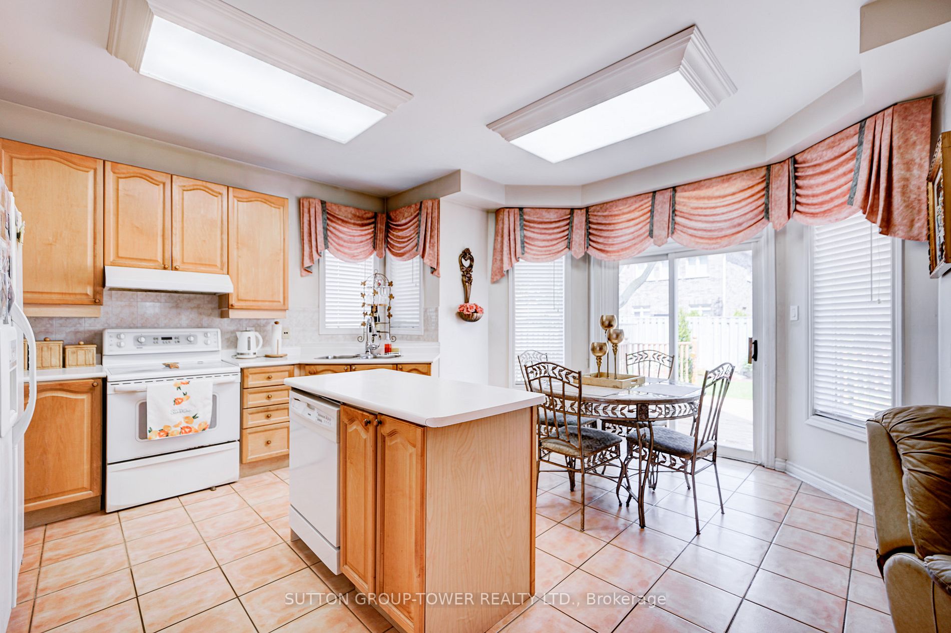 Listing E6032992 - Large Photo # 14