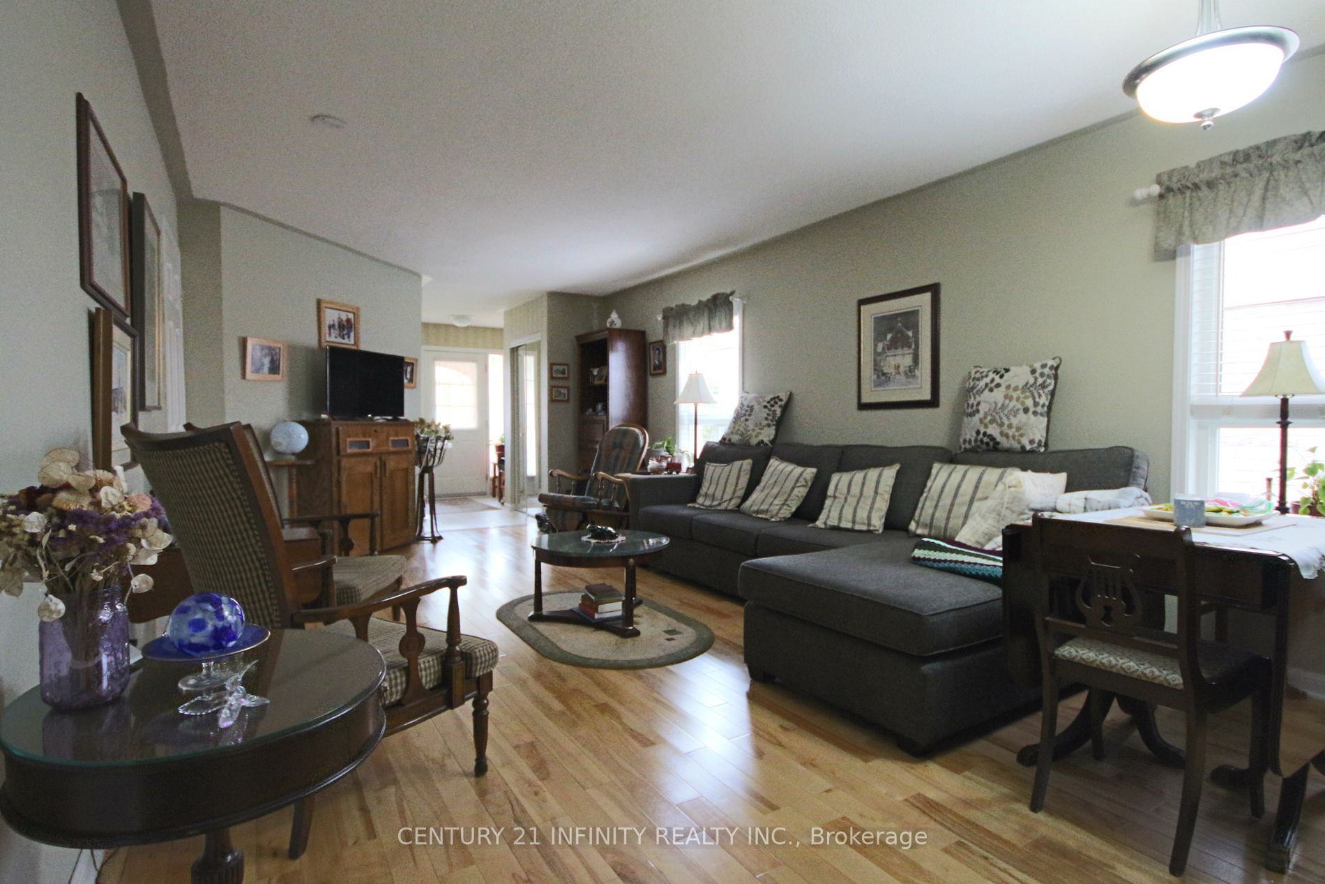 28 Solmar Ave