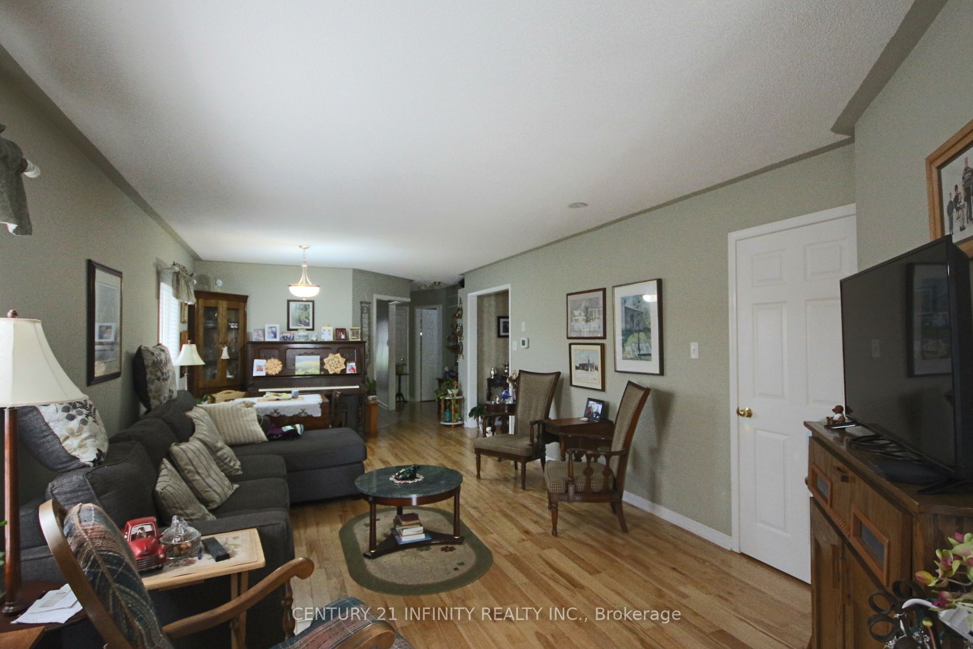 28 Solmar Ave