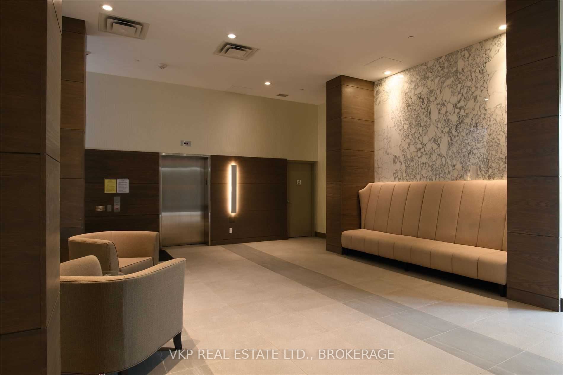 2055 Danforth Ave, #307
