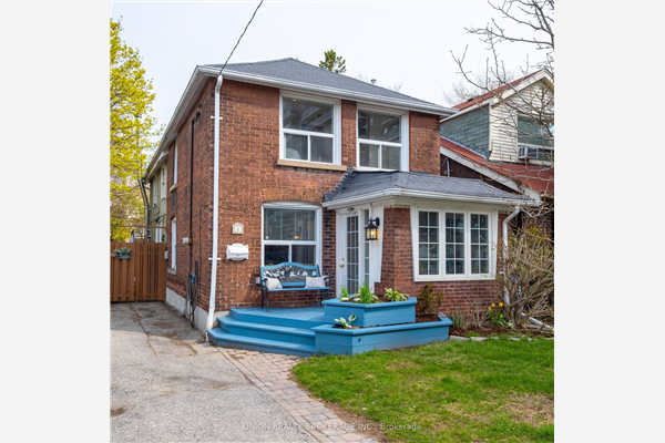 2 Meadow Ave, Toronto