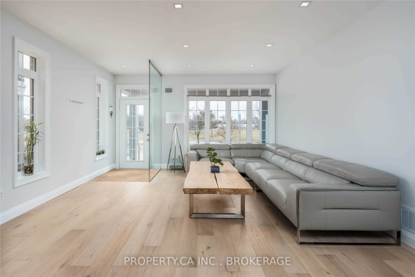 67 Northern Dancer Blvd, Toronto