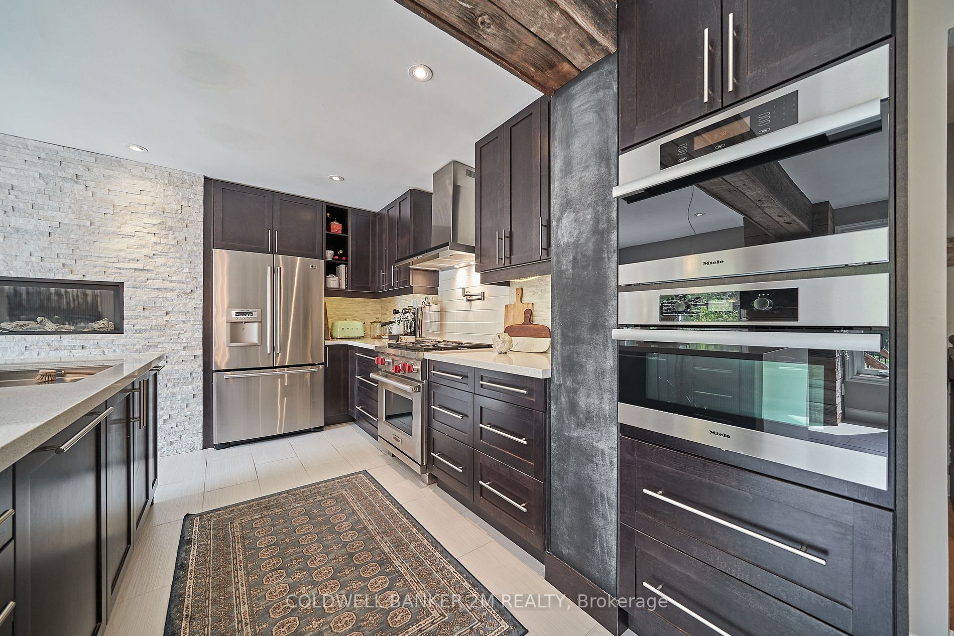 Listing E6035692 - Large Photo # 2
