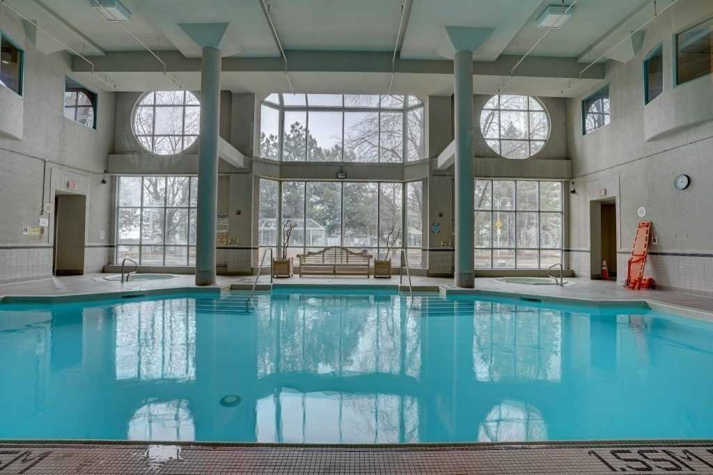 88 Corporate Dr, #1617