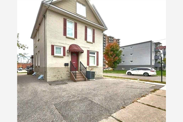 25 Colborne St W, Oshawa