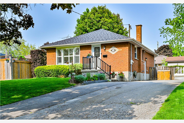 621 Wychwood St, Oshawa