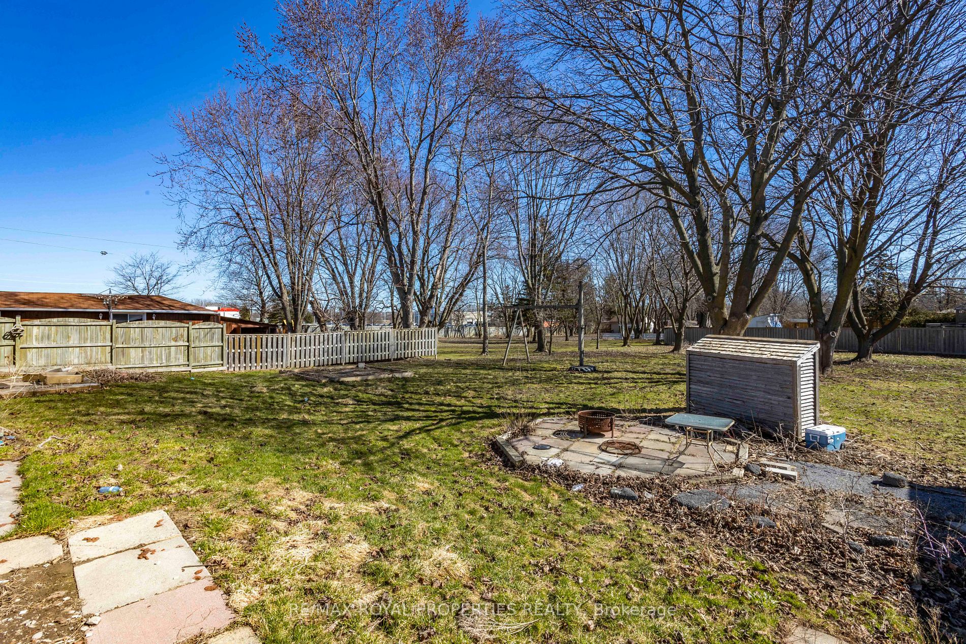 Listing E6037104 - Large Photo # 3