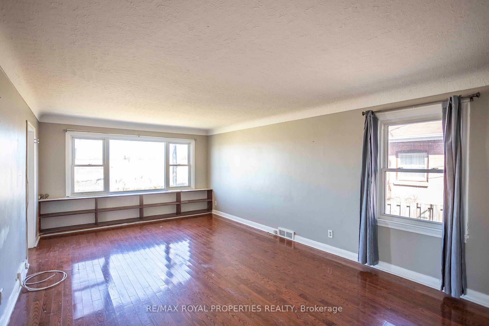 Listing E6037104 - Large Photo # 30