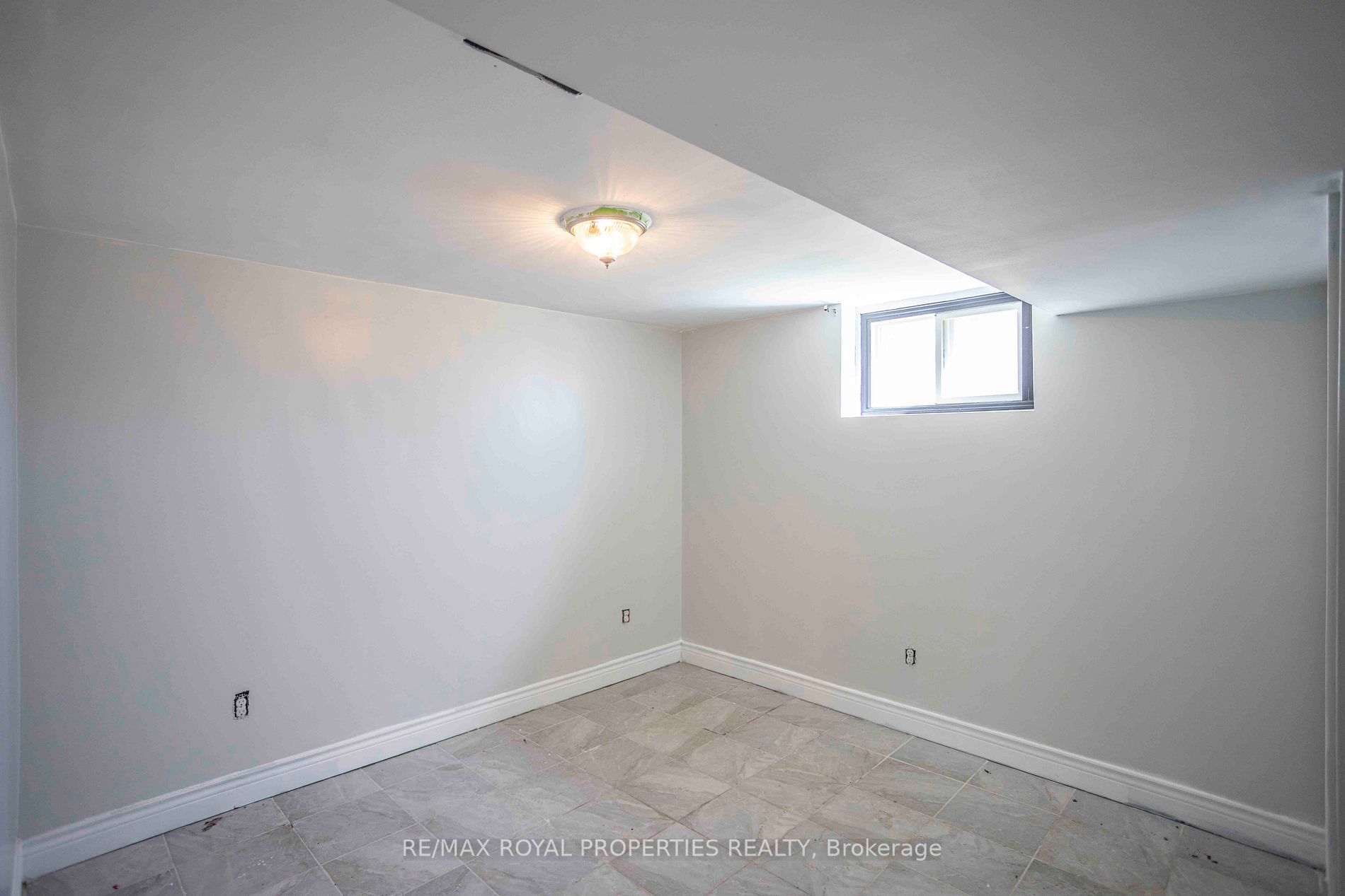 Listing E6037104 - Large Photo # 15