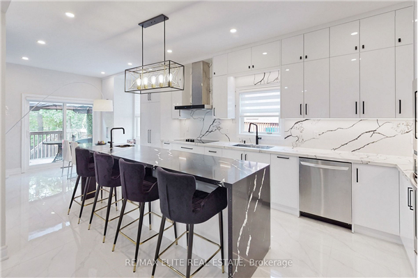 985 Grafton Crt, Pickering