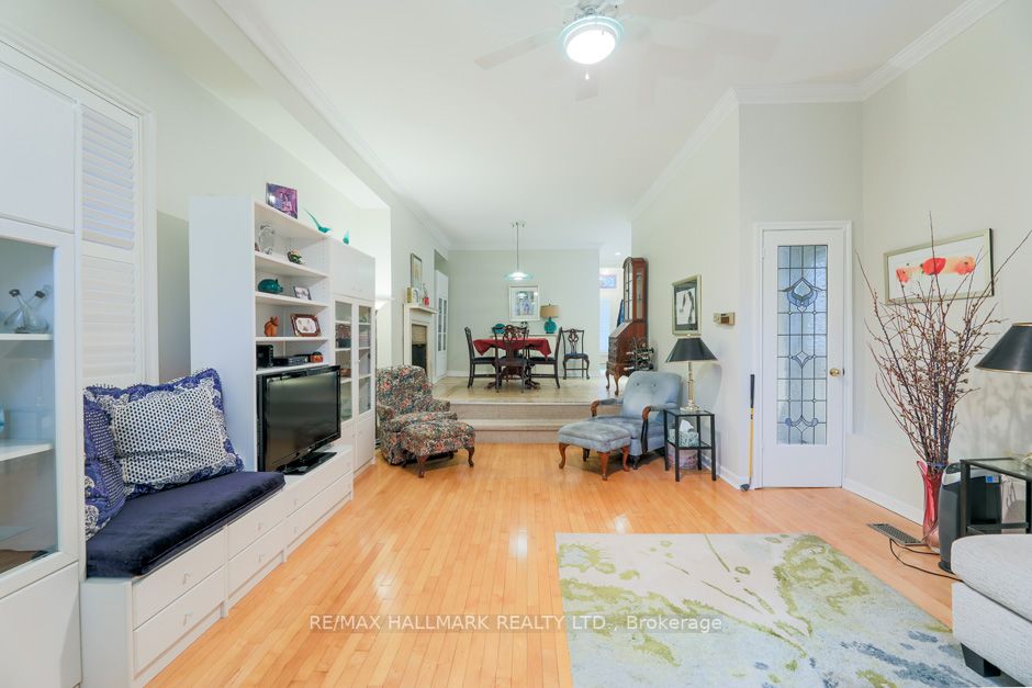 93 Silver Birch Ave