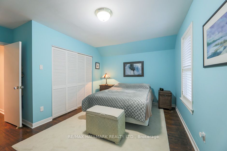 93 Silver Birch Ave