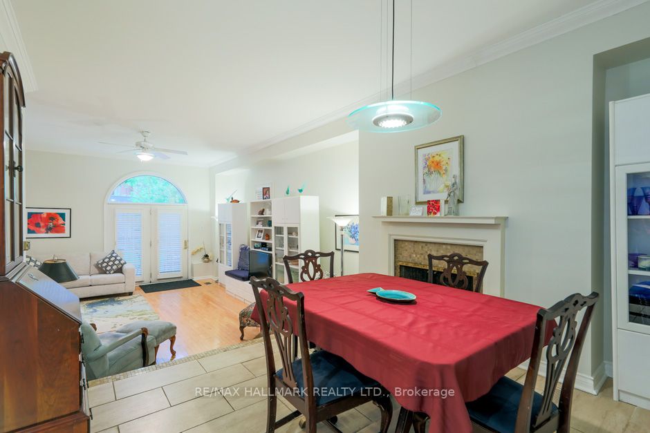93 Silver Birch Ave
