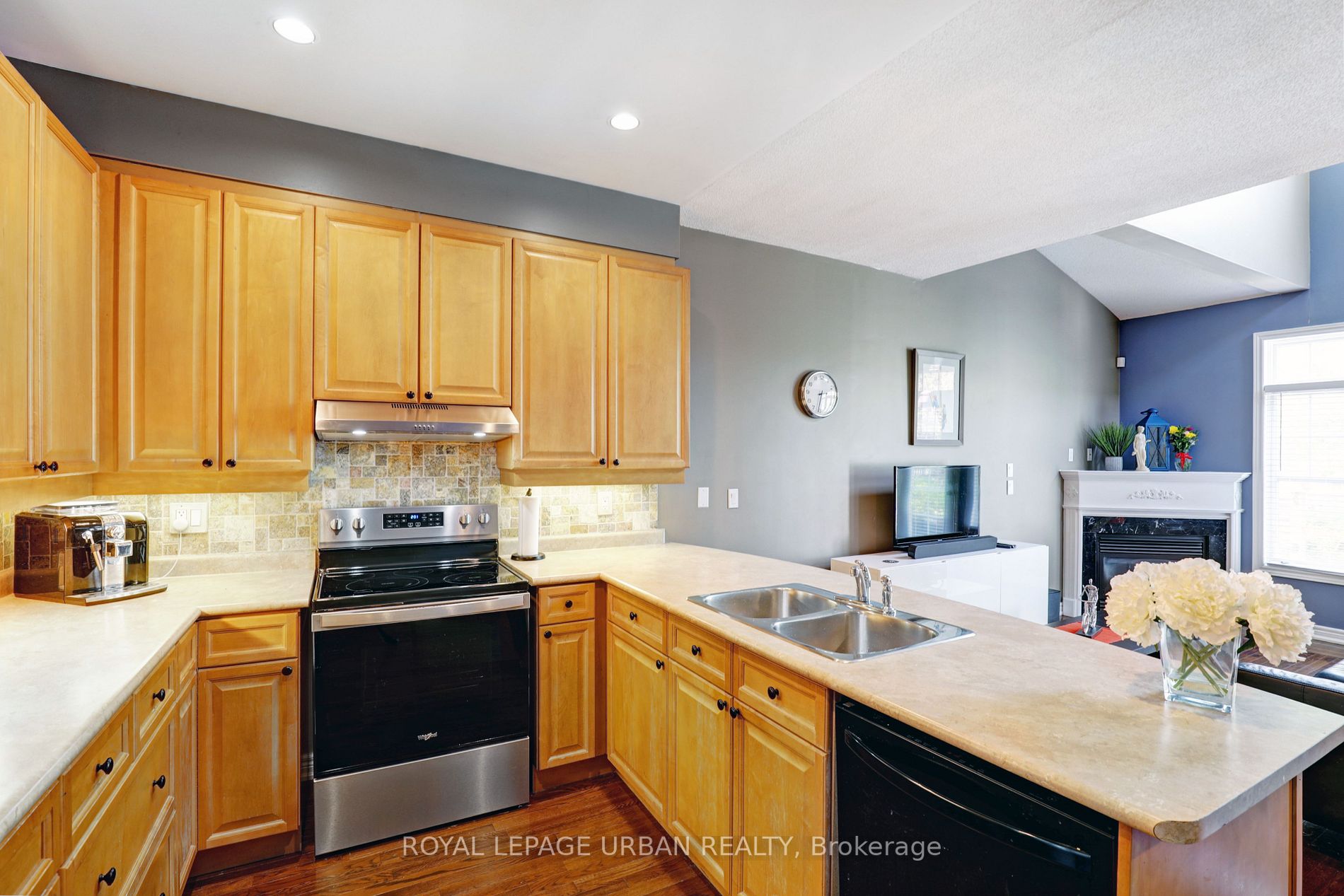 Listing E6038256 - Large Photo # 7