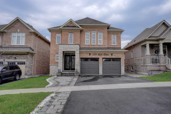 125 Lyle Dr, Clarington