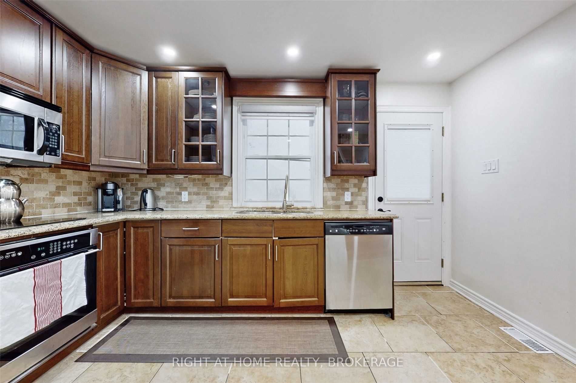 Listing E6039997 - Large Photo # 18
