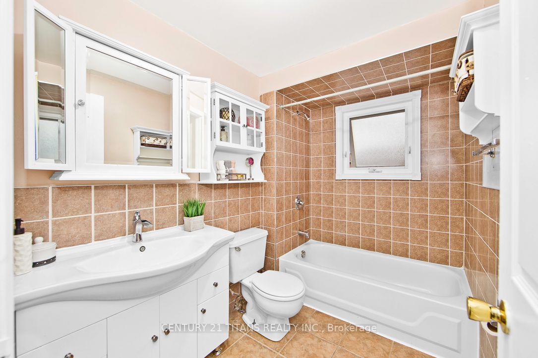Listing E6040060 - Large Photo # 17