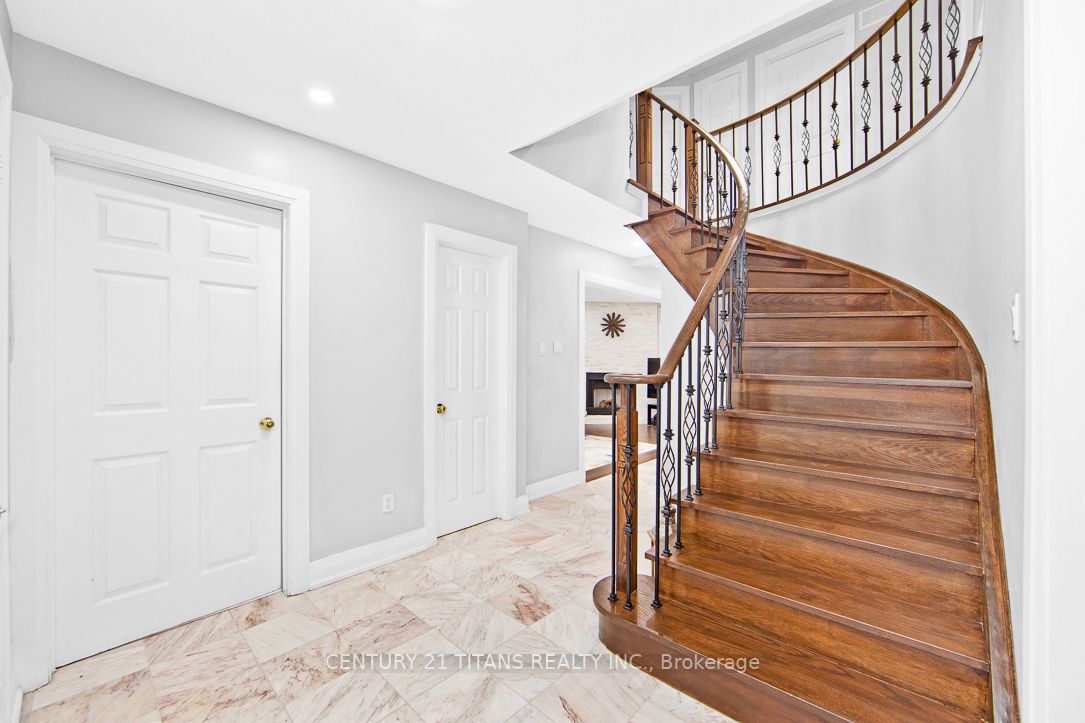 Listing E6040060 - Large Photo # 3