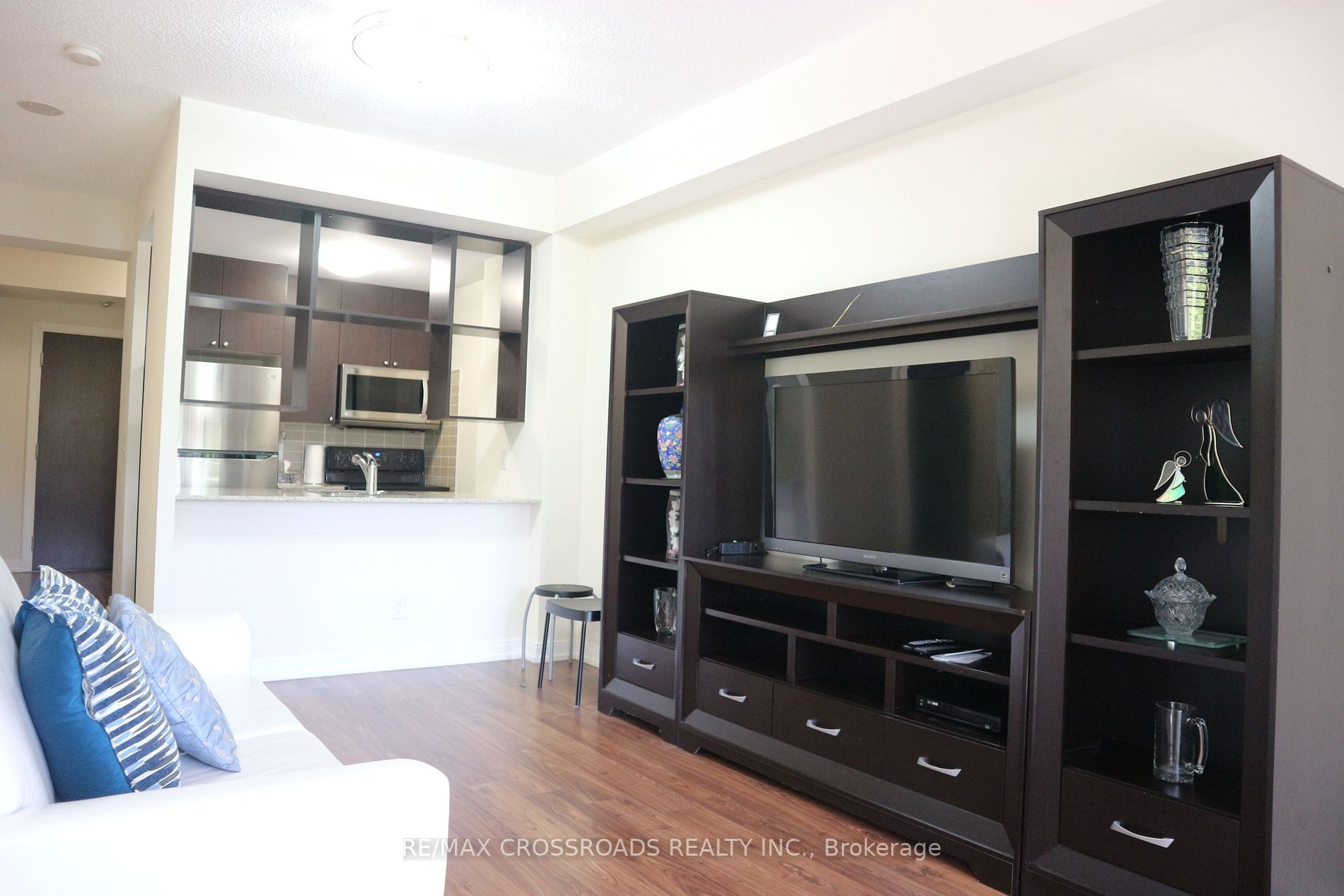 Listing E6040068 - Large Photo # 3
